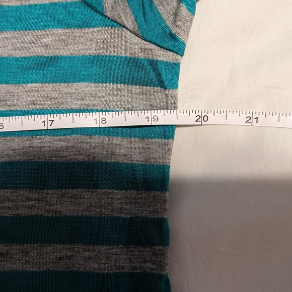 NEW Egs by éloges Green & Gray Two Tone Stripe Zip Accent Hoodie Small - Picture 8 of 10